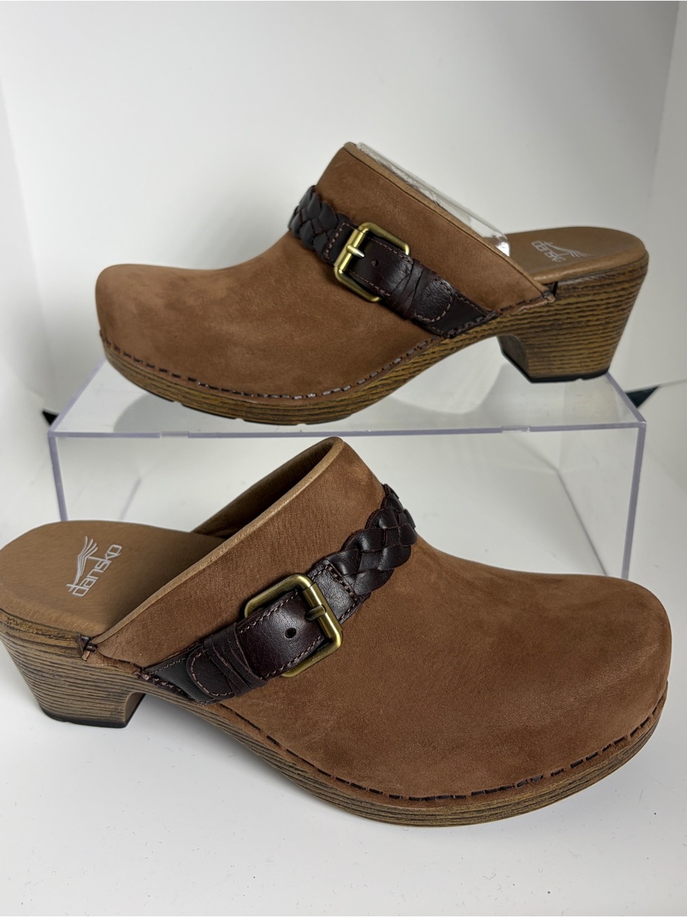 Dansko Melanie Braided Buckle Nubuck Clog in Amber; Size 40 (US 9.5)